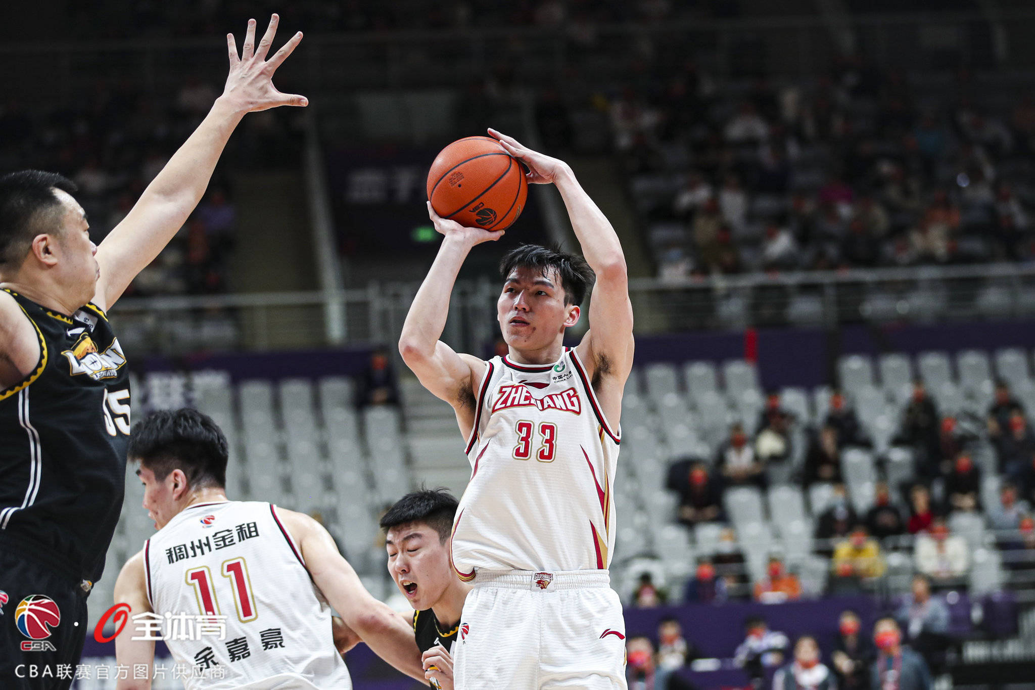 易建联25+15广东108-97险胜辽宁的简单介绍