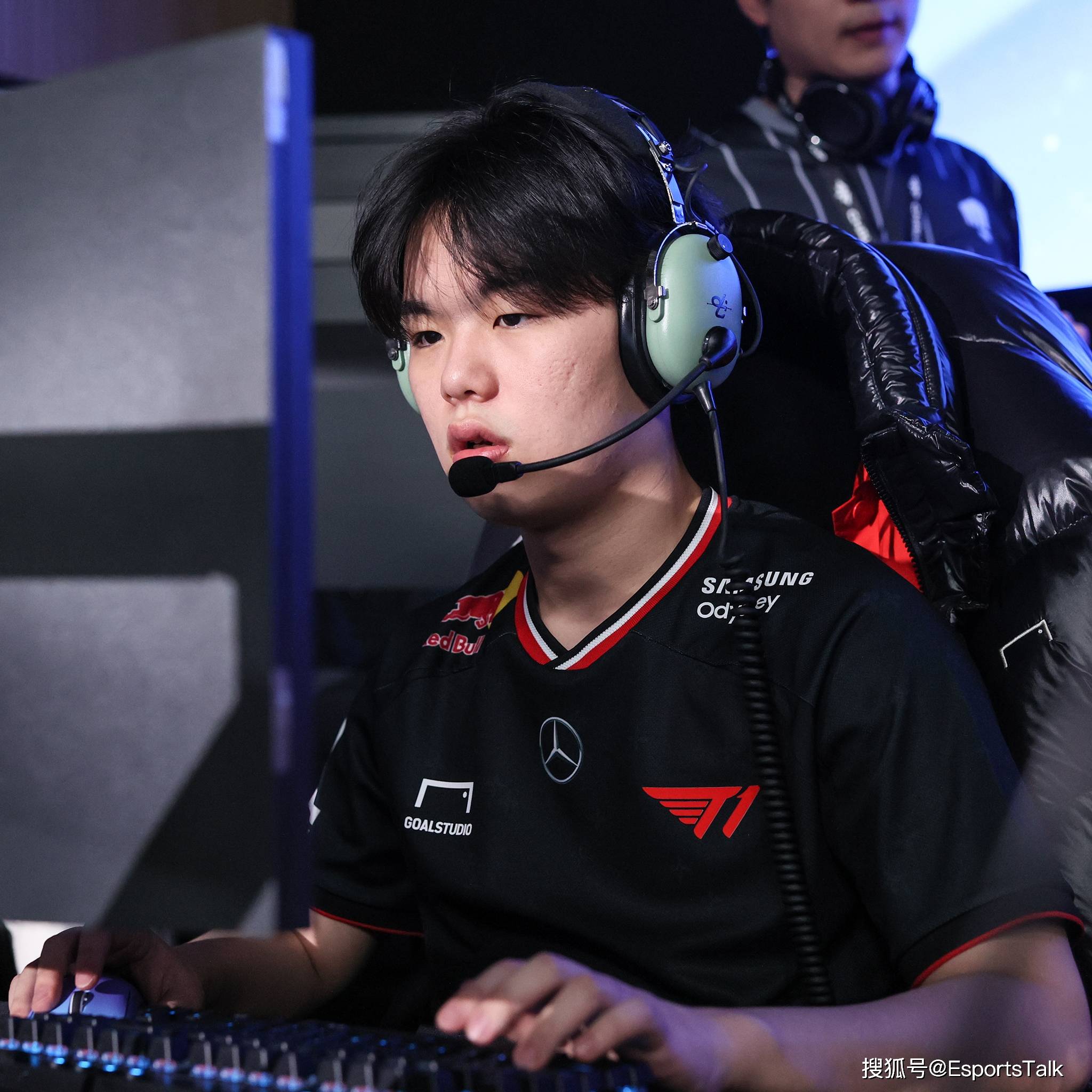 FLY碾压G2，Ruler完成史诗逆转入围赛3:2（东京）