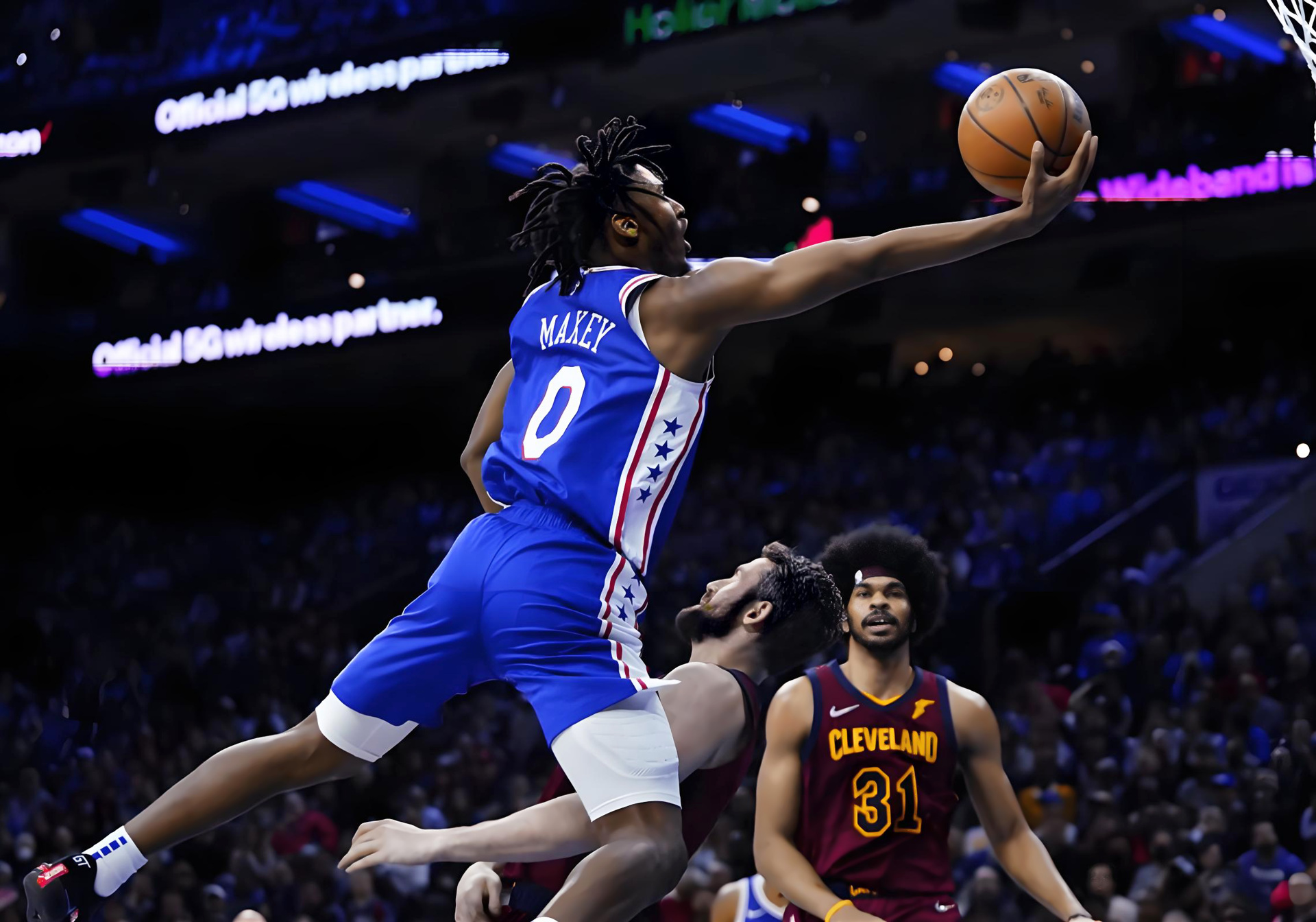 76人险胜黄蜂,恩比德砍下28分 76人险胜黄蜂,恩比德砍下28分