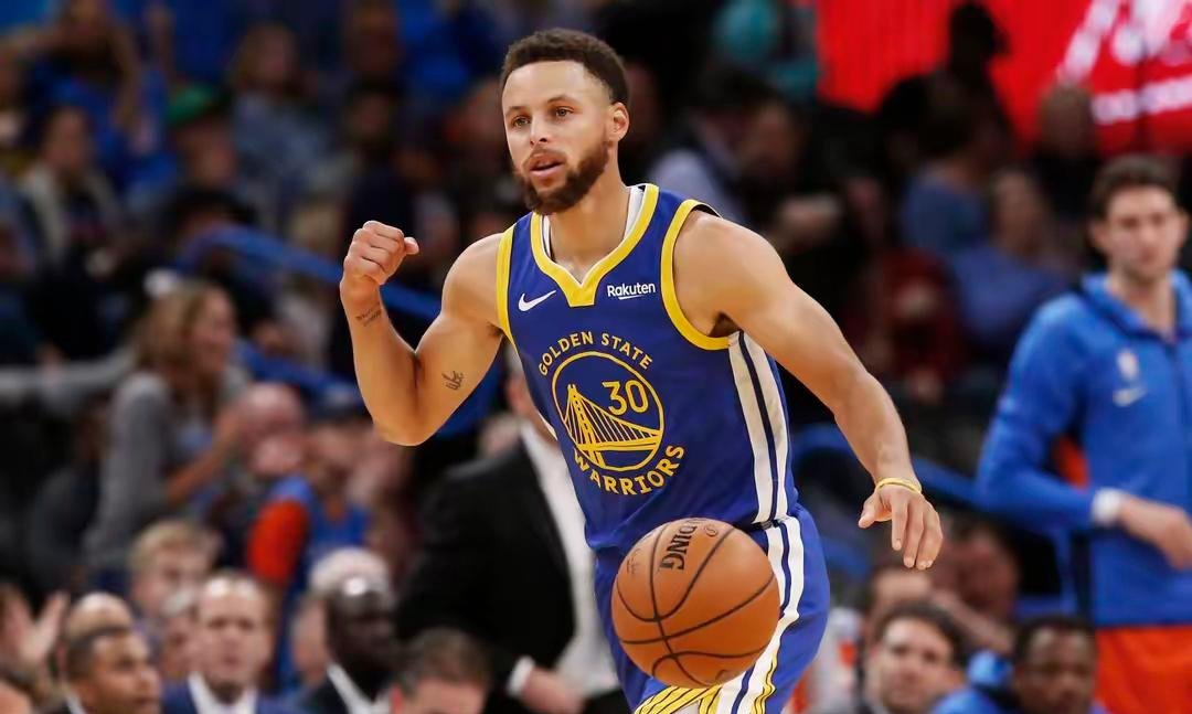 勇士再胜雷霆,取得四连胜 勇士再胜雷霆,取得四连胜