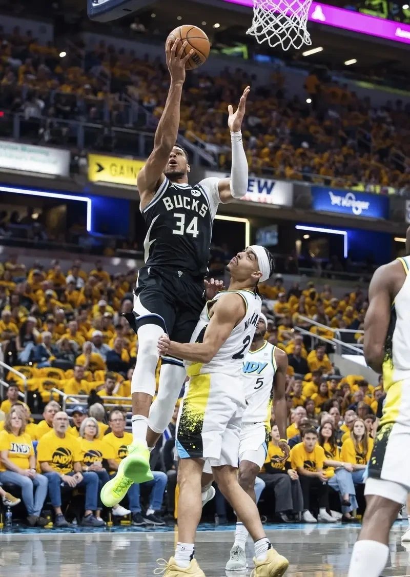 关于雄鹿主场胜猛龙,字母哥再次大爆发的信息 关于雄鹿主场胜猛龙,字母哥再次大爆发的信息