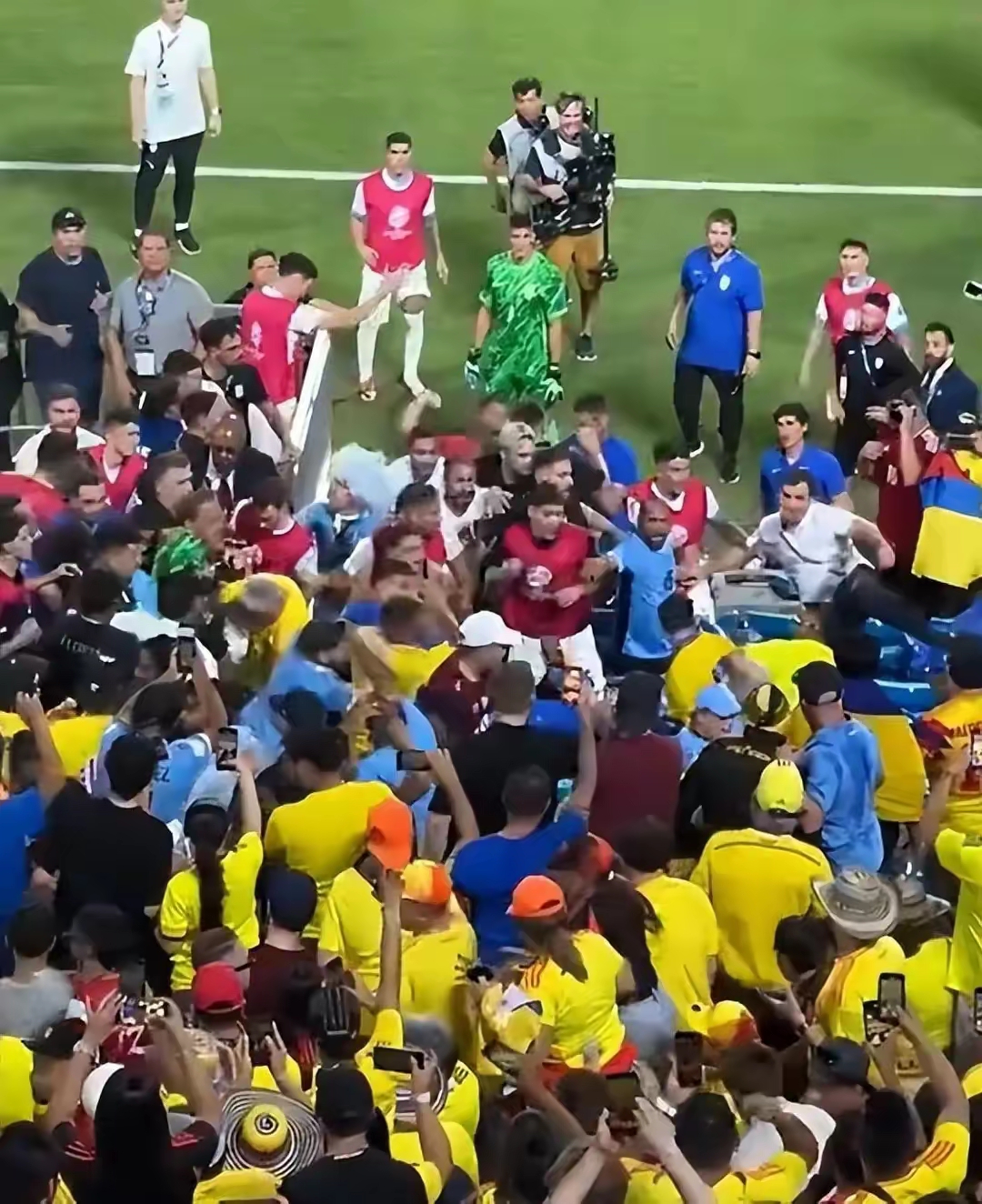 关于美洲杯赛后采访曝光,内幕引发热议的信息 关于美洲杯赛后采访曝光,内幕引发热议的信息