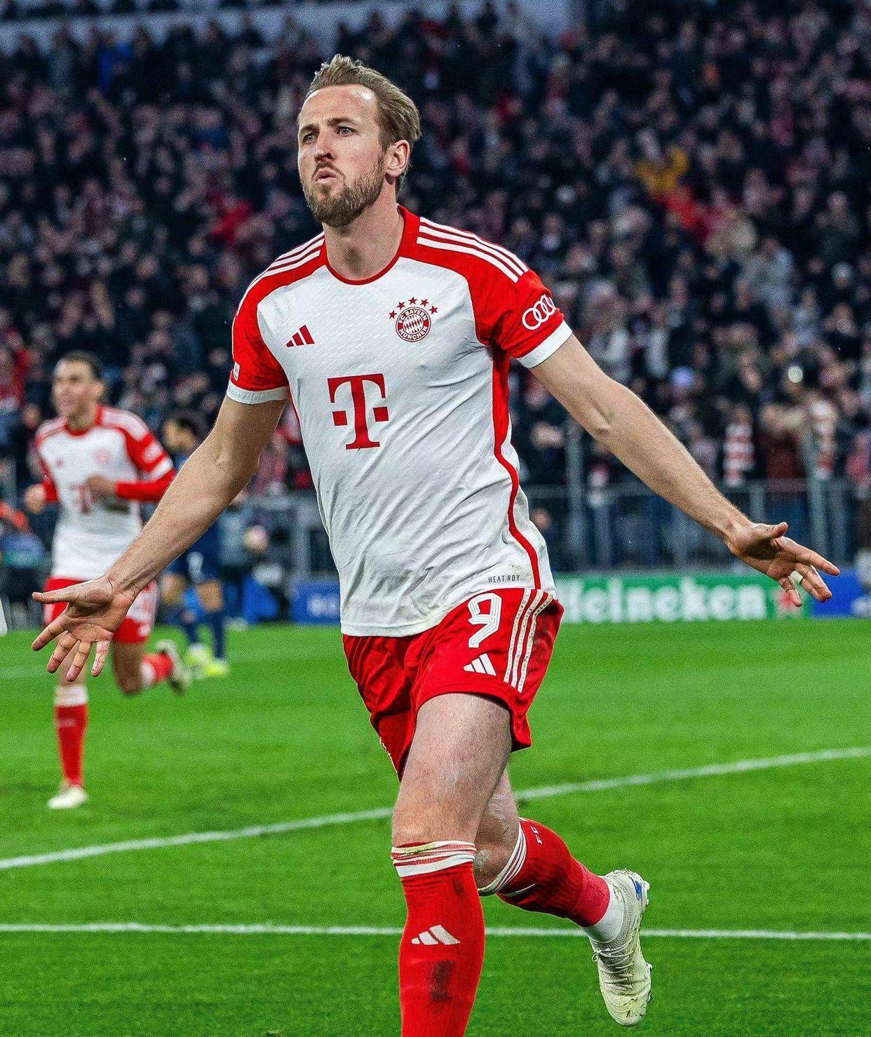 墨西哥力克拜仁，哈里·凯恩完成帽子戏法的简单介绍