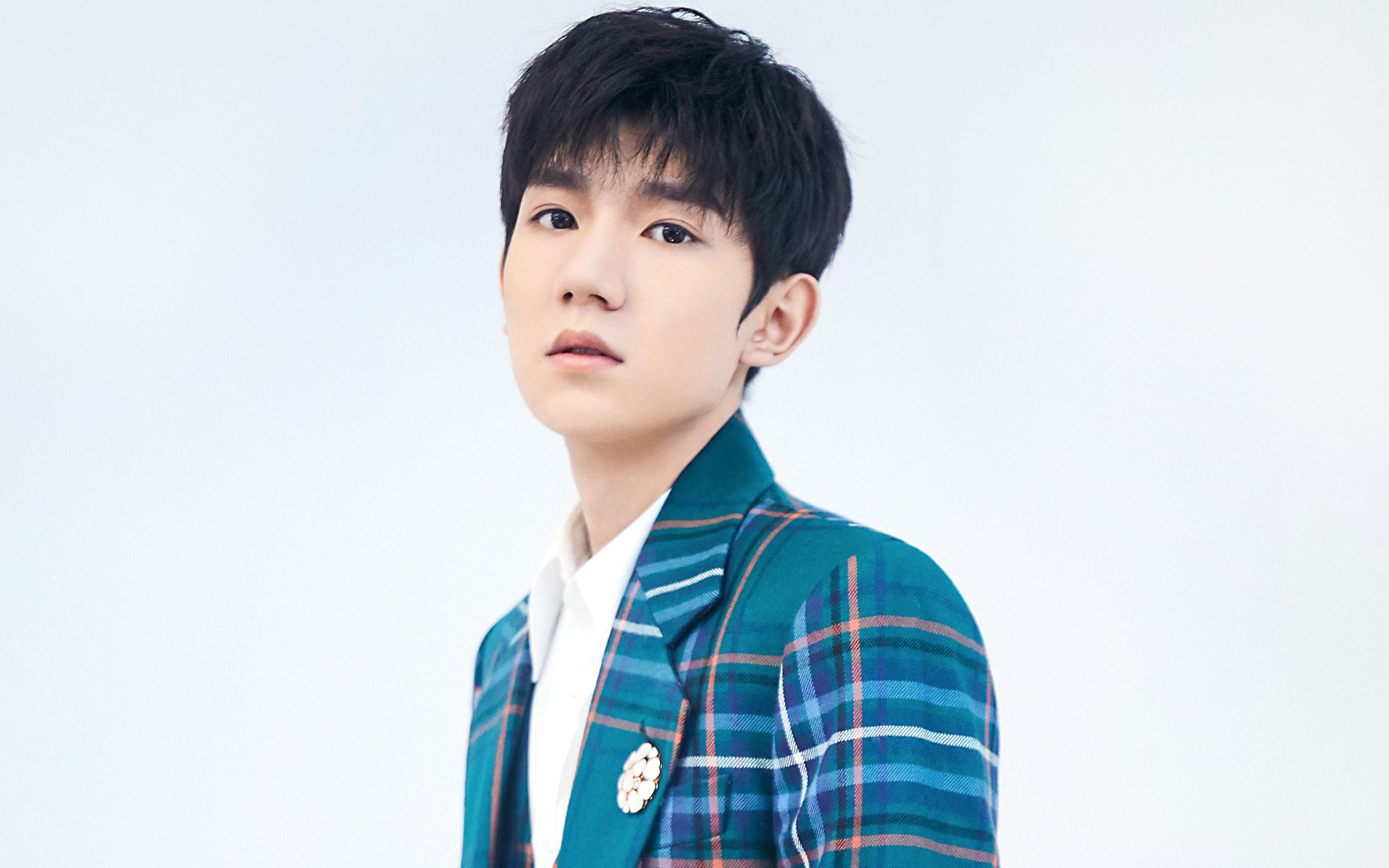 楚阿梅尼爆发助多特蒙德加时险胜威尔士，友谊赛上演惊心动魄对决