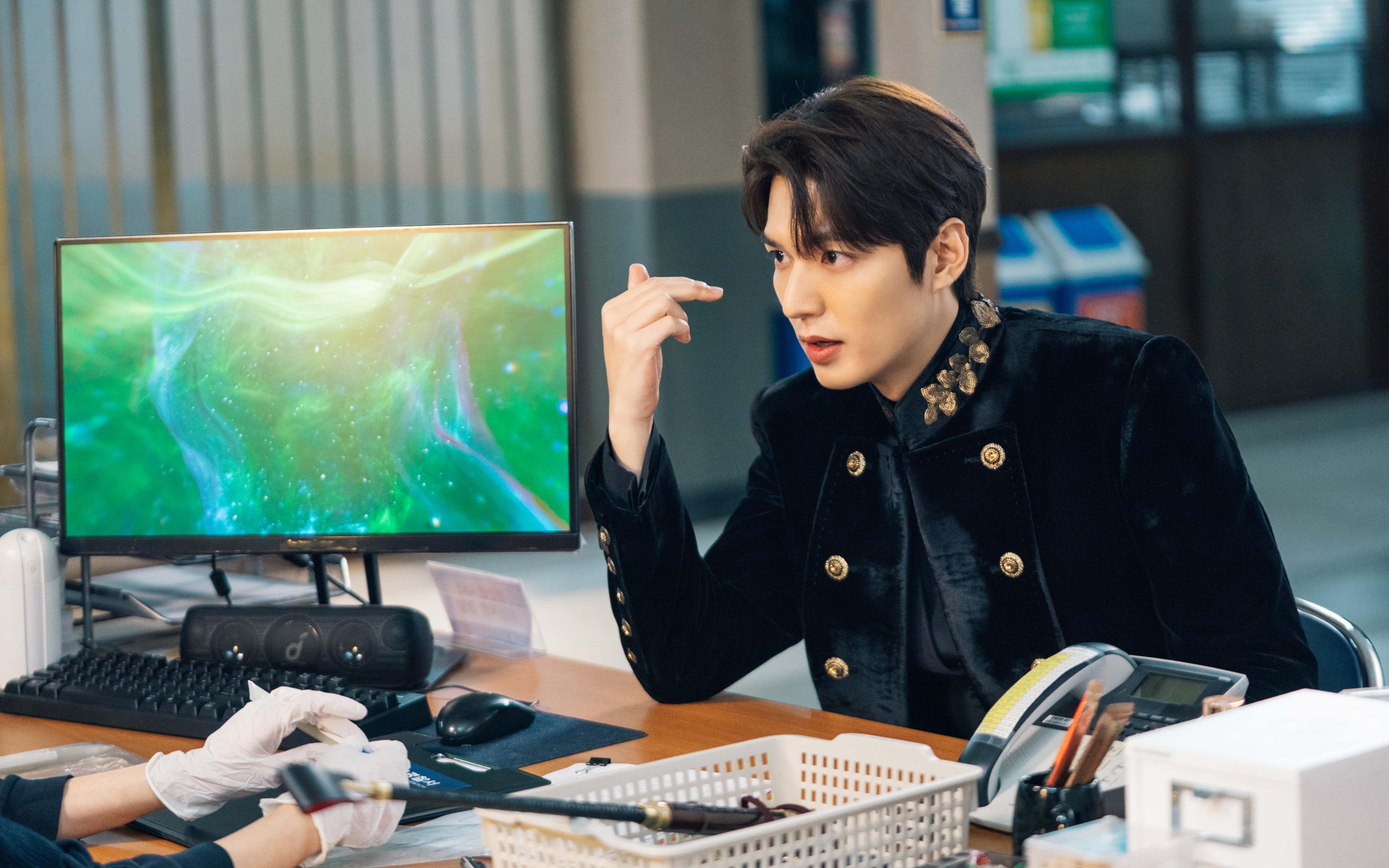 塔图姆关键先生发力，山西队一波流带走广厦队