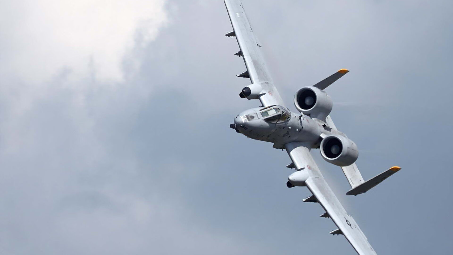 星火燎原，伊萨克压哨一击点燃的不止赛场