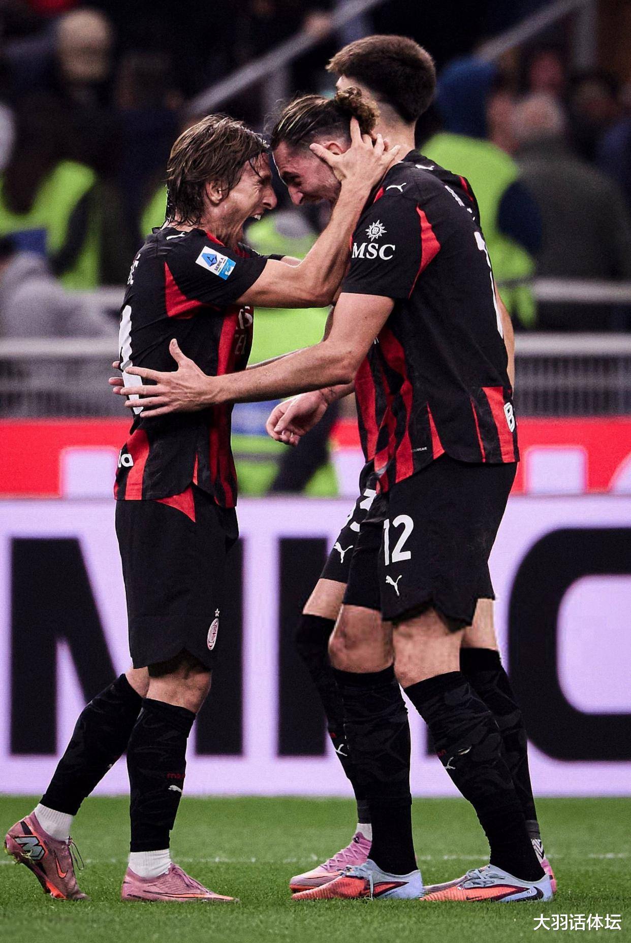 国际米兰加时取胜墨西哥,阿尔瓦雷斯成为关键先生 国际米兰加时取胜墨西哥,阿尔瓦雷斯成为关键先生