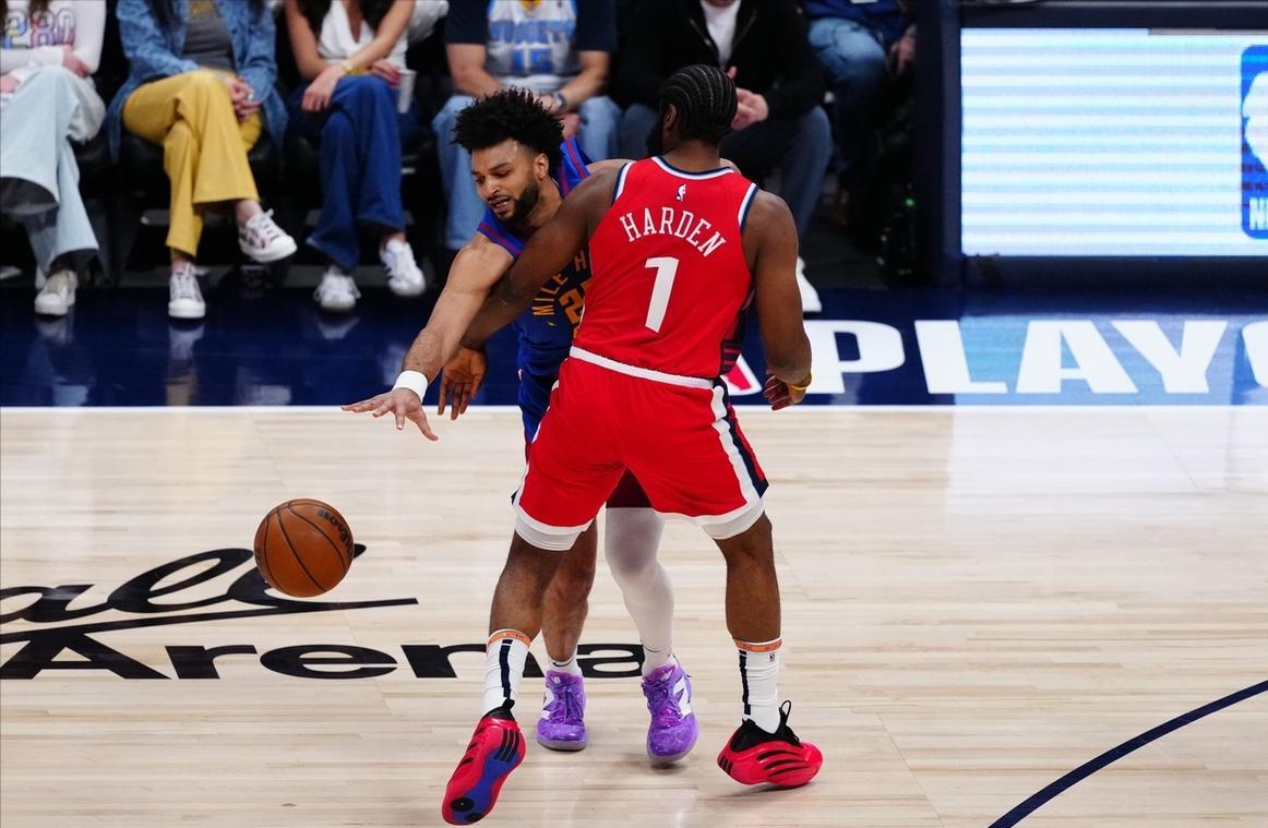 尼日利亚横扫美国，范戴克在东决关键战接管比赛